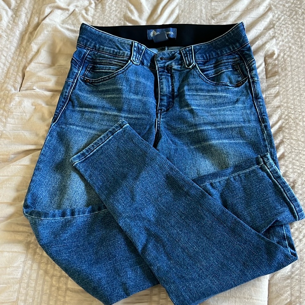 EUC Worn once Democracy skinny Ankle jeans